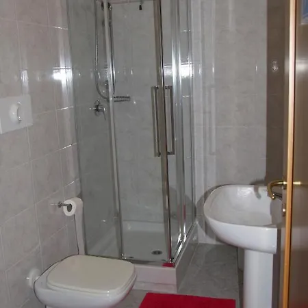 Gasthof In Tracastello - Air Cond - Parking Not Included -