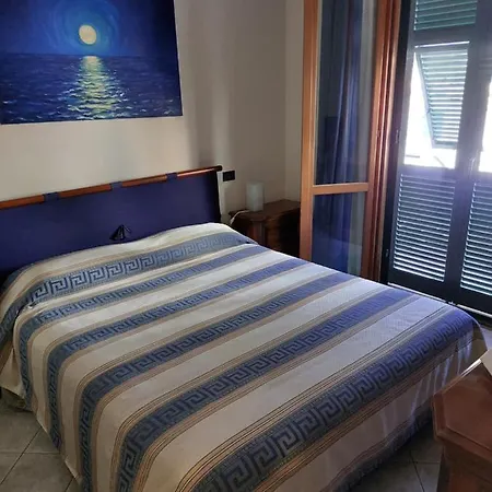 In Tracastello - Air Cond - Parking Not Included - Riomaggiore