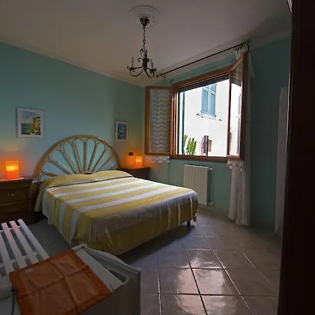 Gasthof In Tracastello - Air Cond - Parking Not Included -