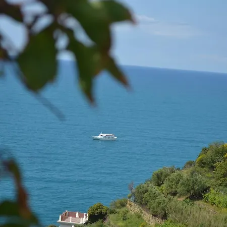 In Tracastello - Air Cond - Parking Not Included - Riomaggiore