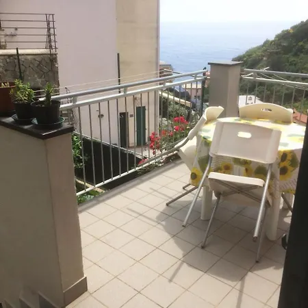 Gasthof In Tracastello - Air Cond - Parking Not Included - Riomaggiore